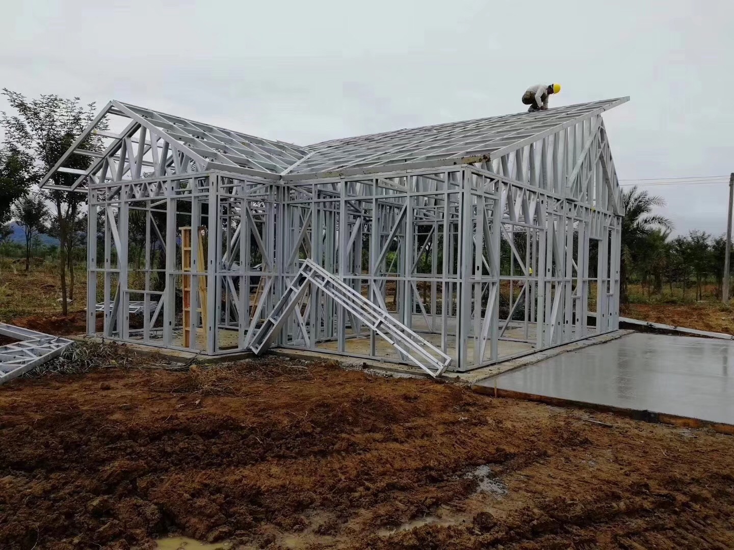 Lightweight steel guage structure/ framing materials